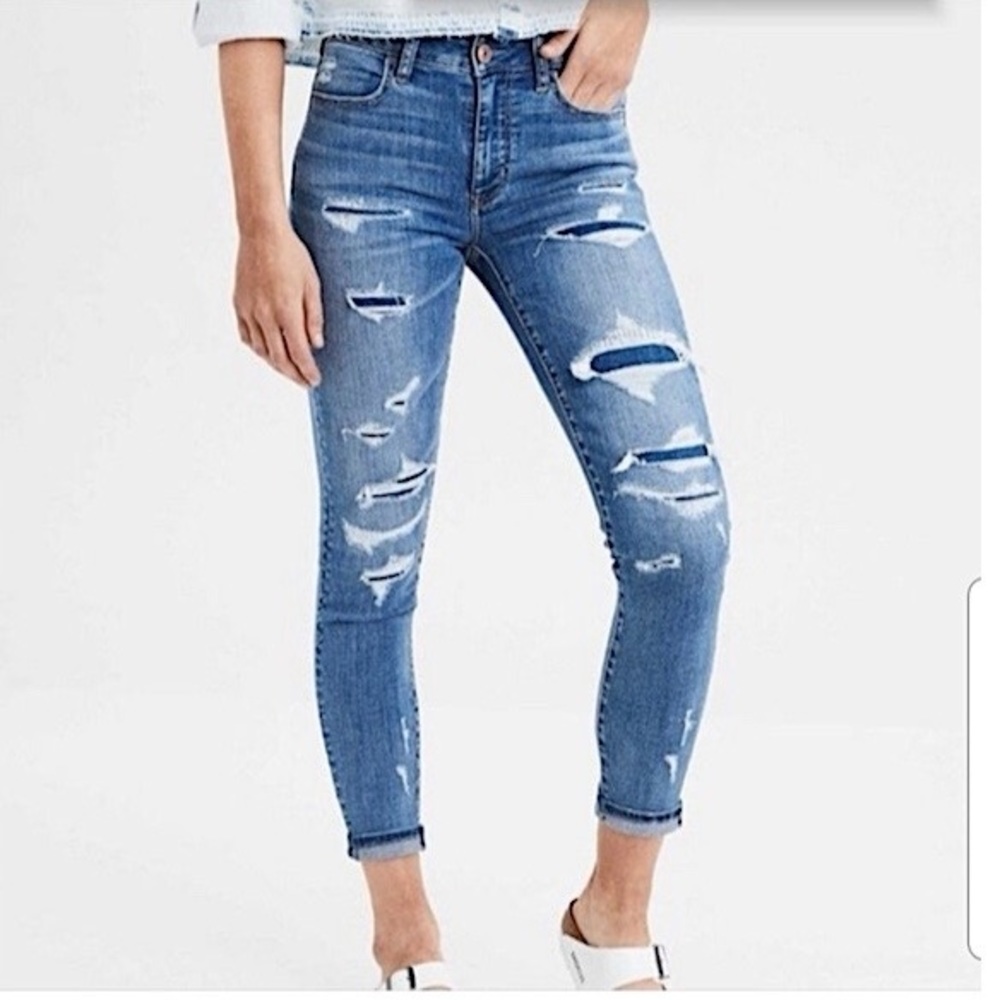 American Eagle🦅Hi-Rise Jegging Crop w/ Faux distressed look for (no skin shows)